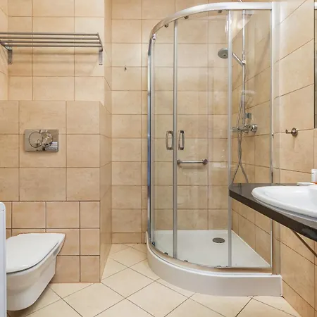 Baltic Park - Nadmorski Apartament Z Widokiem Na Morze - By Renters * 슈비노우이스쳬