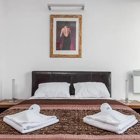 Baltic Park - Nadmorski Apartament Z Widokiem Na Morze - By Renters * 슈비노우이스쳬